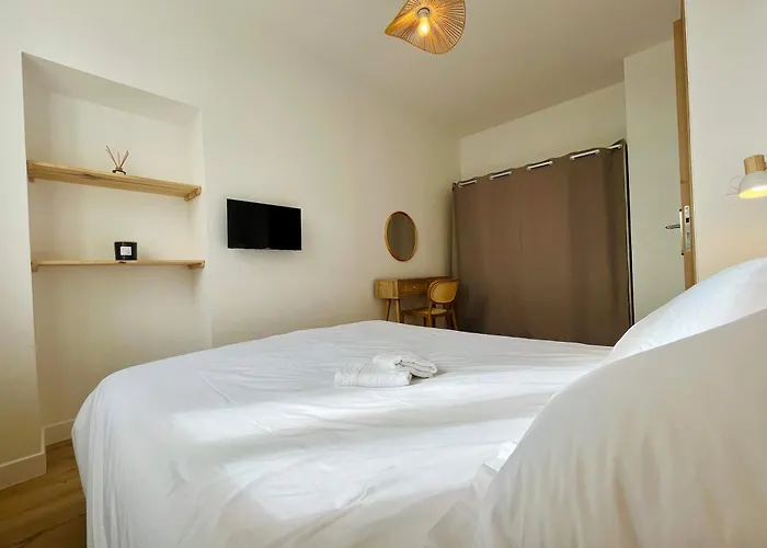 La Rose Des Marais - Renovated & Fully Equipped House Houesville